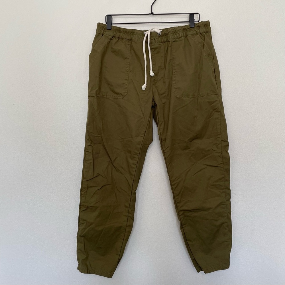 Pact woven twill roll up pant olive green womens sz.XL